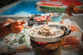 บ้านหมูกะทะ พูลวิลล่า หัวหิน มีสระว่ายน้ำส่วนตัว ฟรี หมูกะทะ